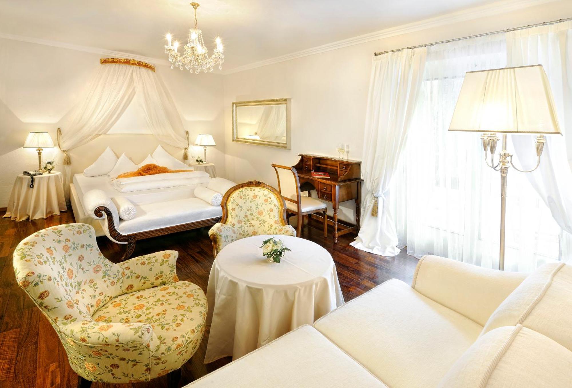 Schloss Hotel Korb 阿皮亚诺苏拉斯特拉达 外观 照片